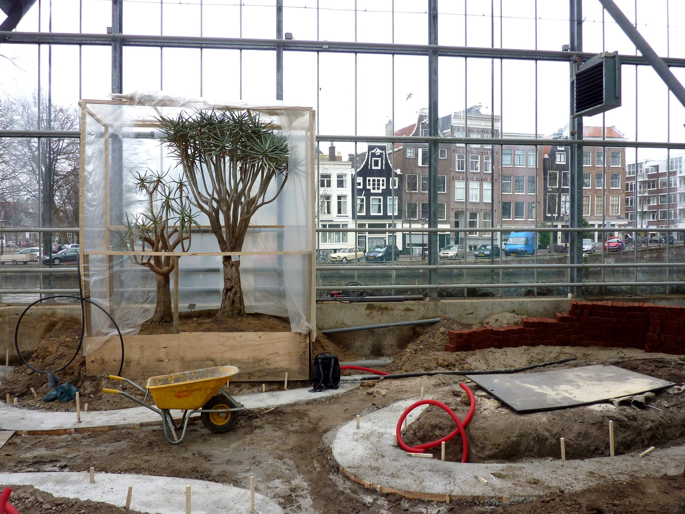 LANDLAB Hortus Botanicus Amsterdam Desert Green House_under construction