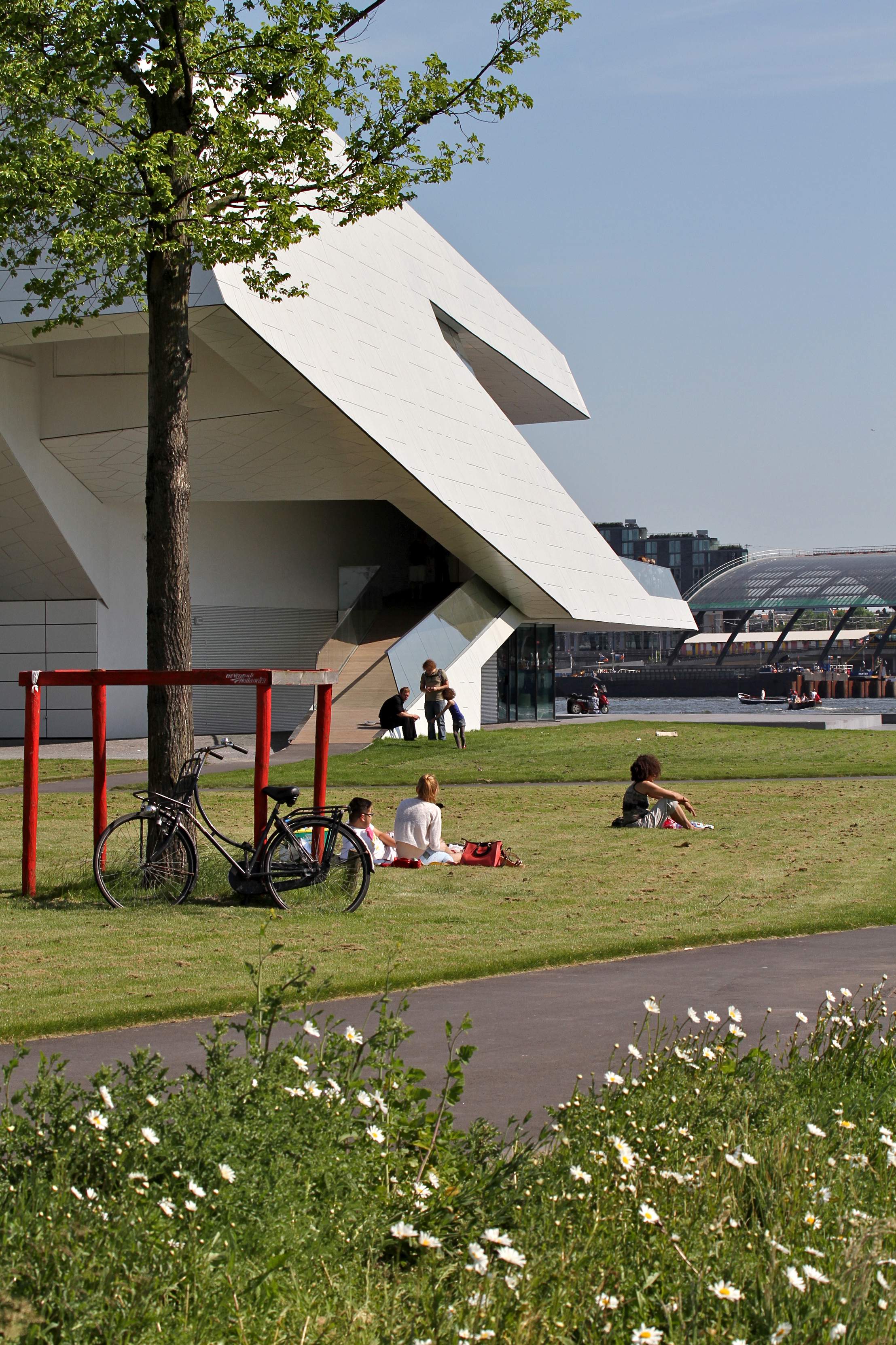 LANDLAB OEVERPARK eye bikes