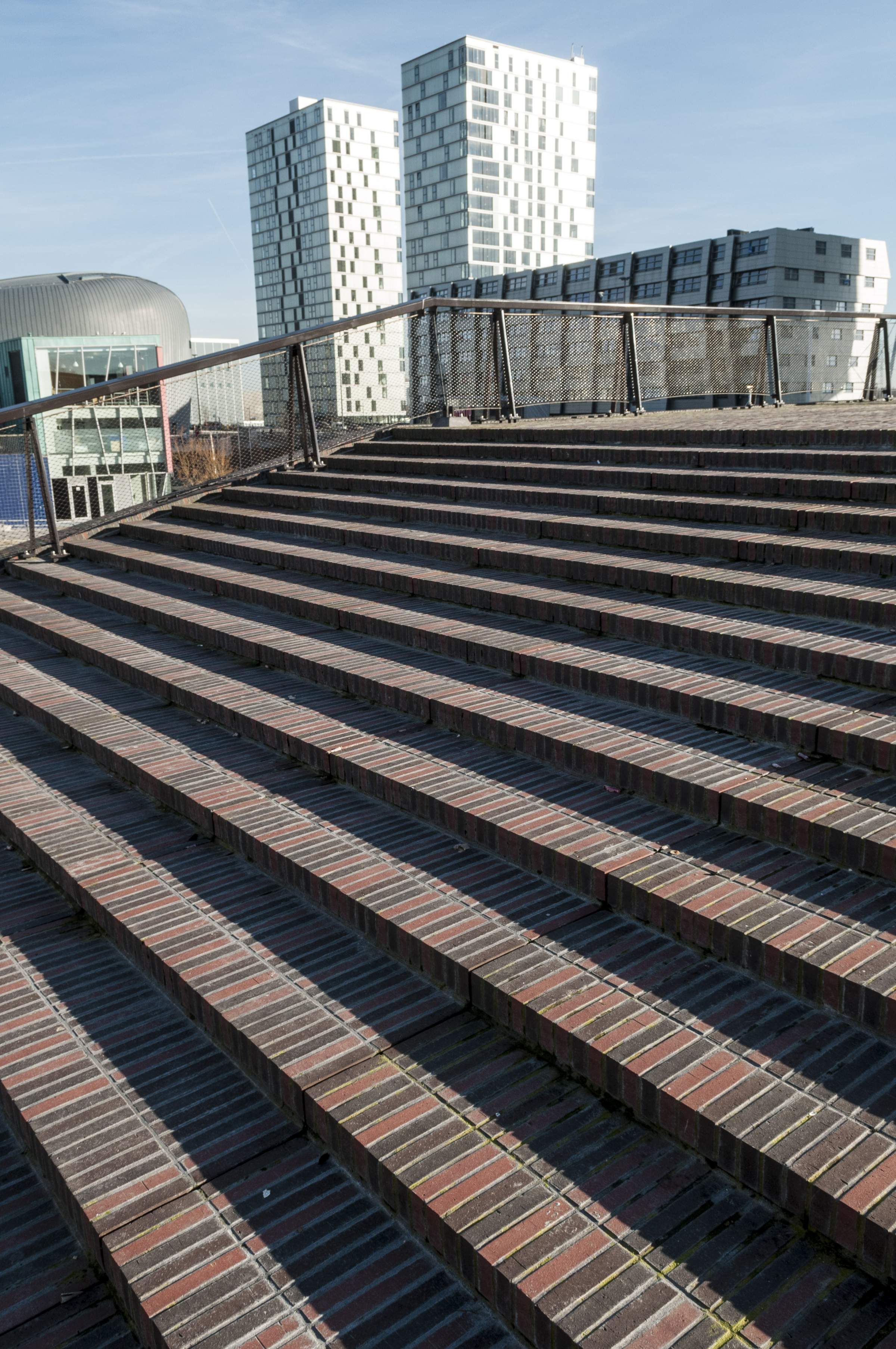 LANDLAB Weerwaterplein roof steps_photo by Hans Hebbing