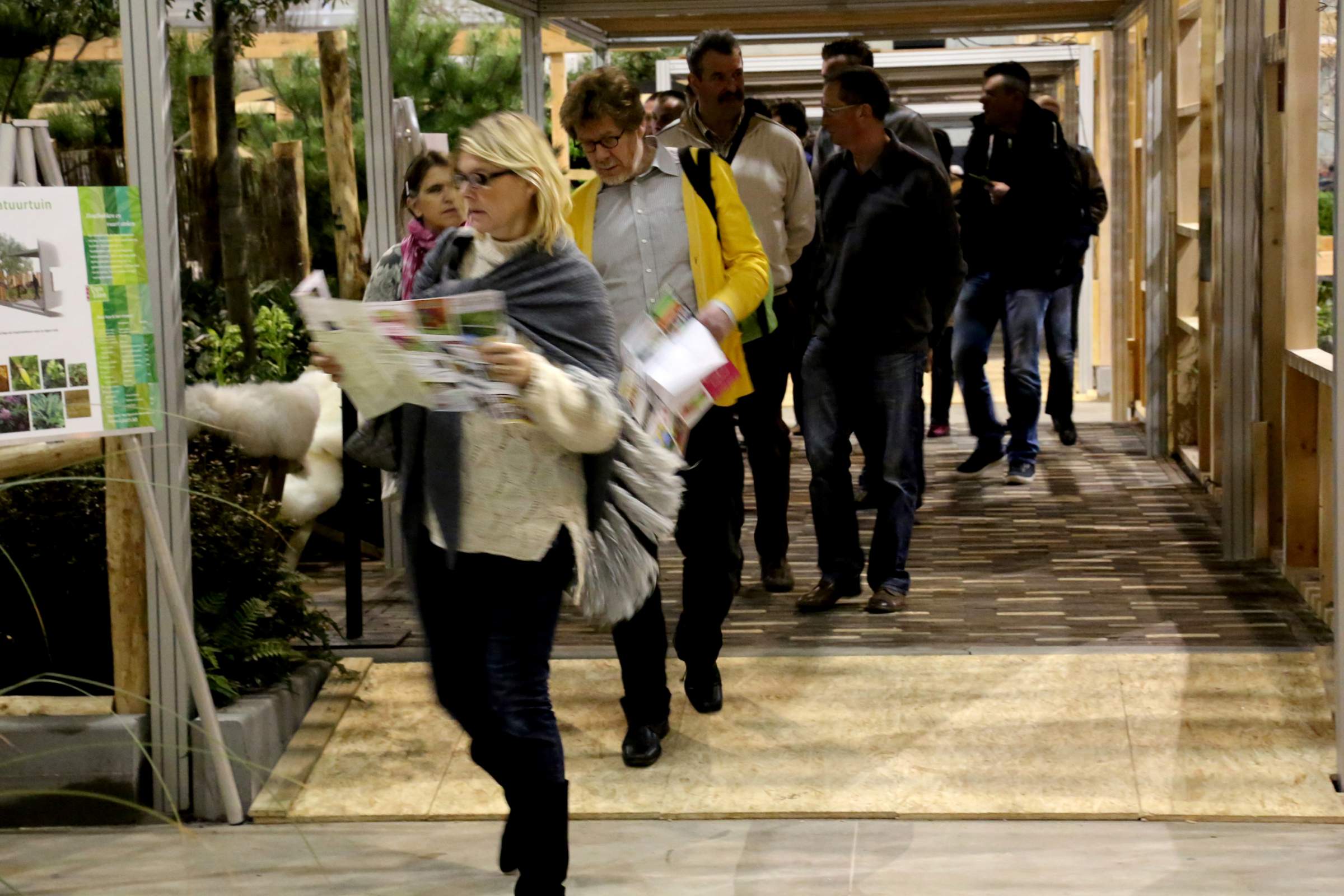 LANDLAB and visitors of Tuinidee 2015_photo by Mark Hell