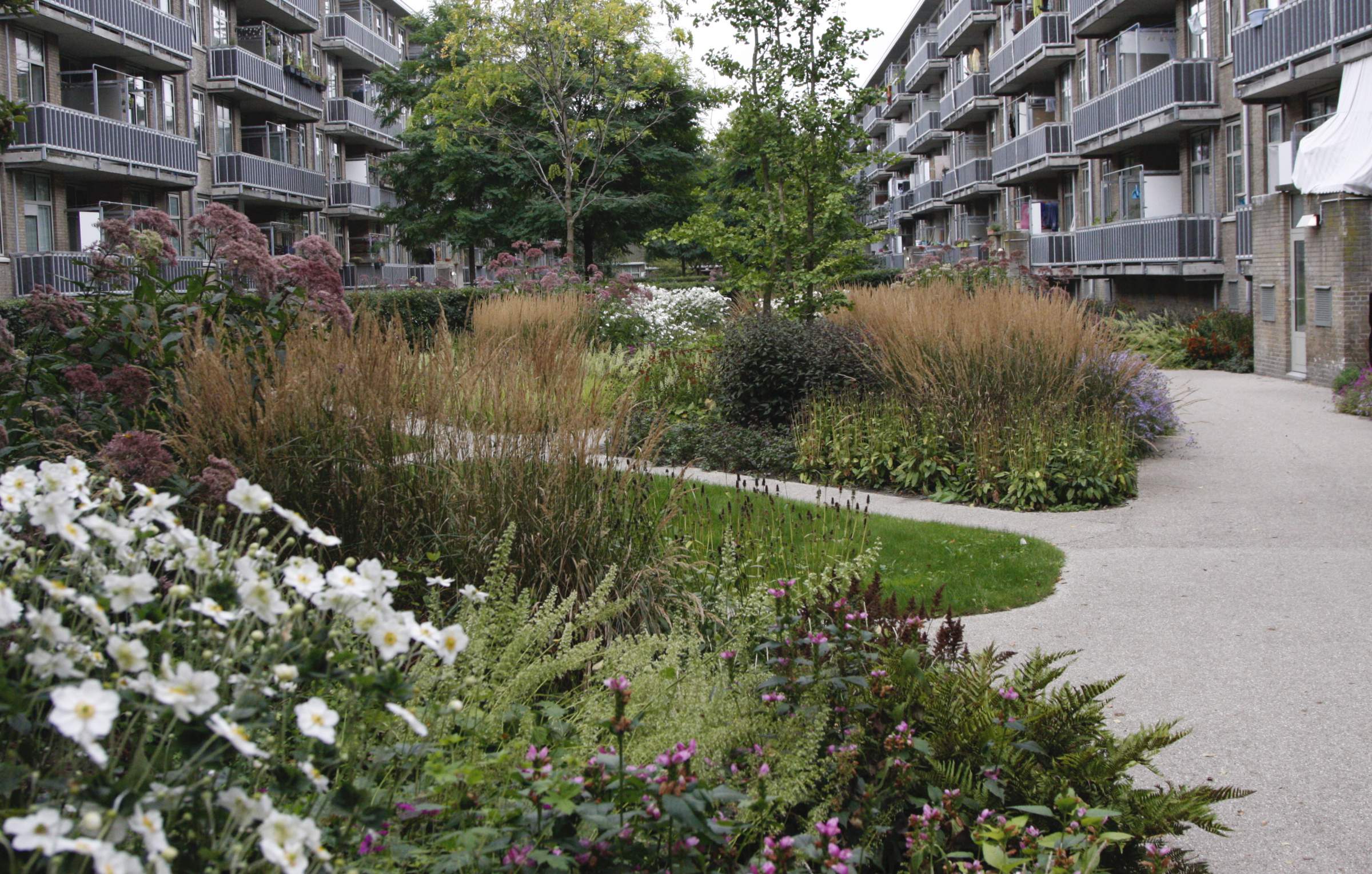 Merkelbach Courtyard | LANDLAB