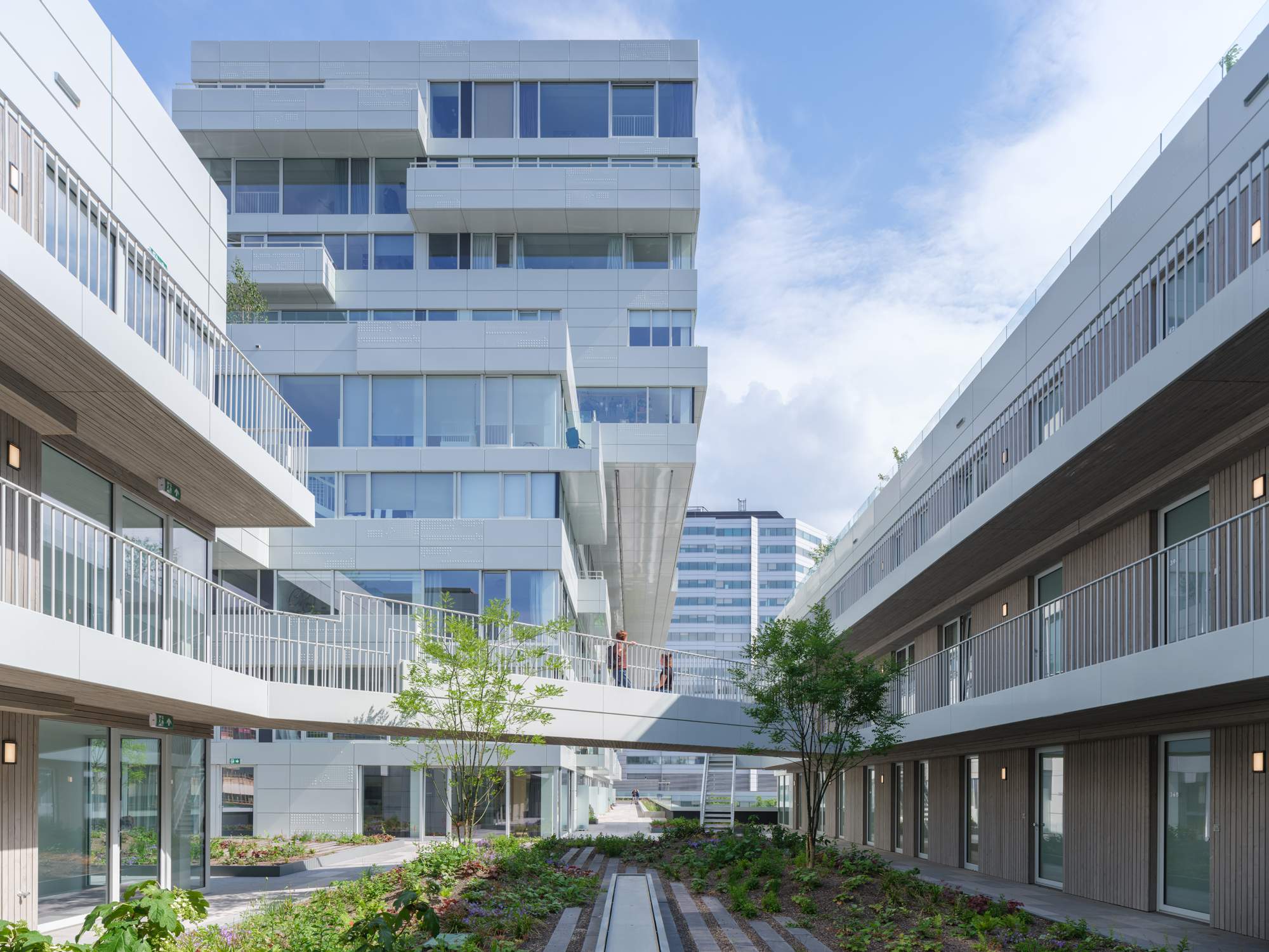 Platform Ossip Roof Garden